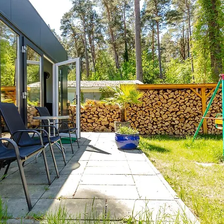 Dom Goscinny W Lesie Pobierowo