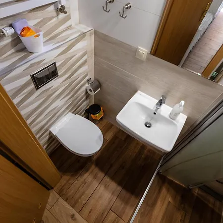 Pensjonat Dom Goscinny W Lesie Pobierowo