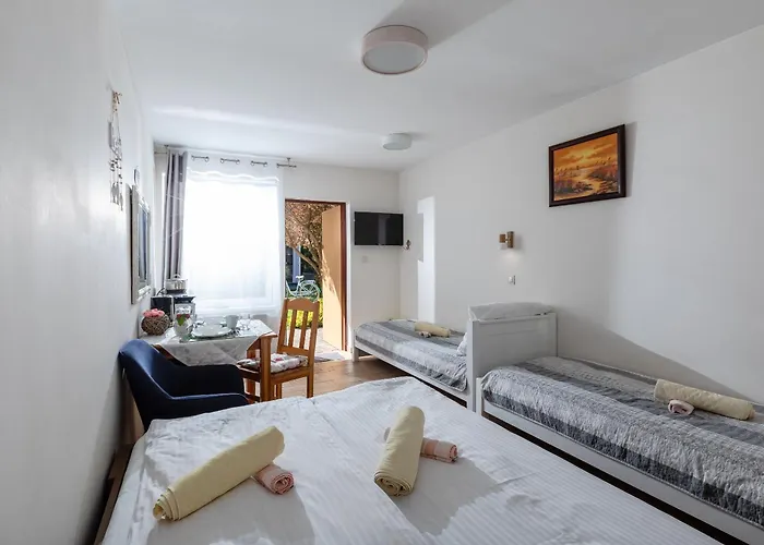 招待所 Dom Goscinny W Lesie 3*