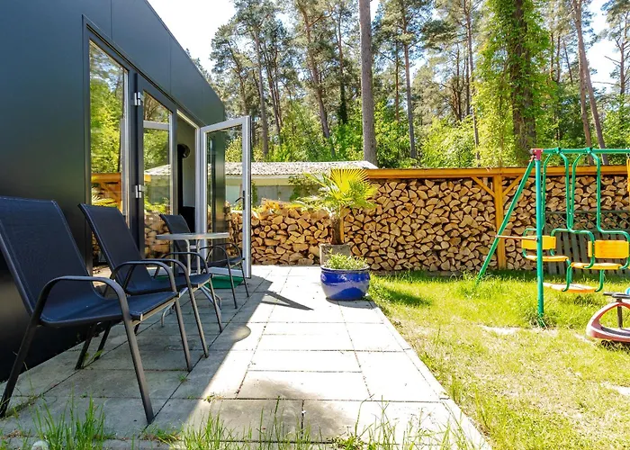 Dom Goscinny W Lesie 波别罗沃